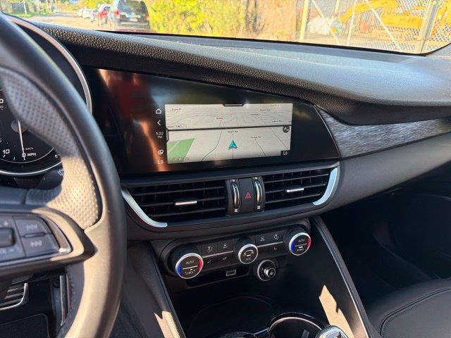 Used 2023 Alfa Romeo Giulia Sprint AWD/4WD image 25