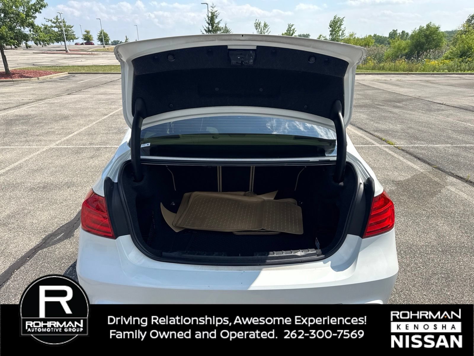 Used 2013 BMW 335i xDrive Sedan AWD/4WD image 7