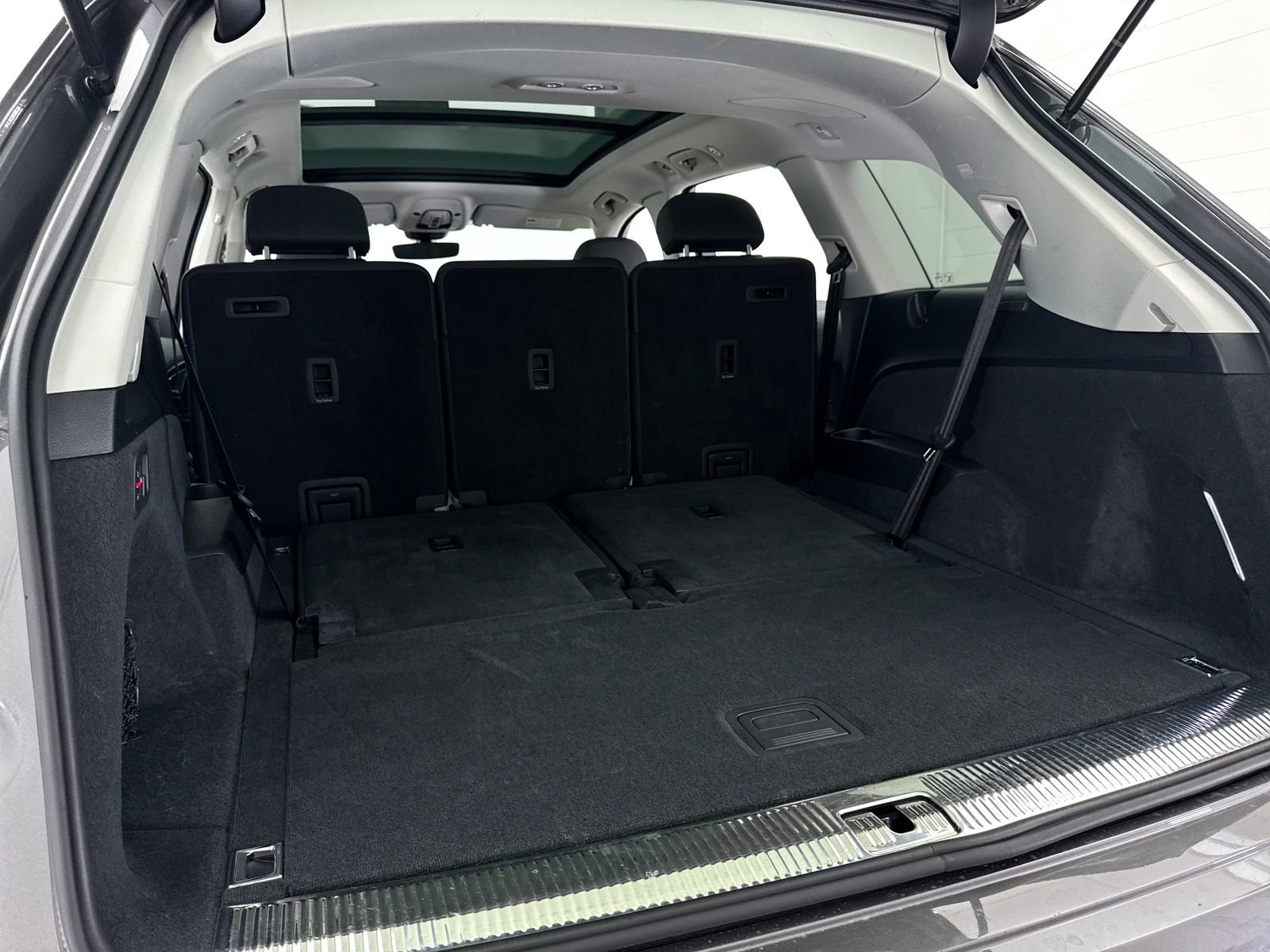 Used 2023 Audi Q7 3.0T Premium Plus AWD/4WD image 39