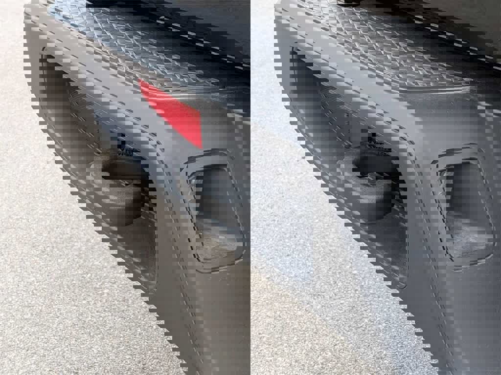 Used 2024 Jeep Gladiator Sport image 30