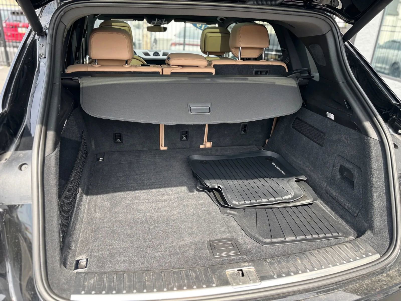 Used 2019 Porsche Cayenne image 27