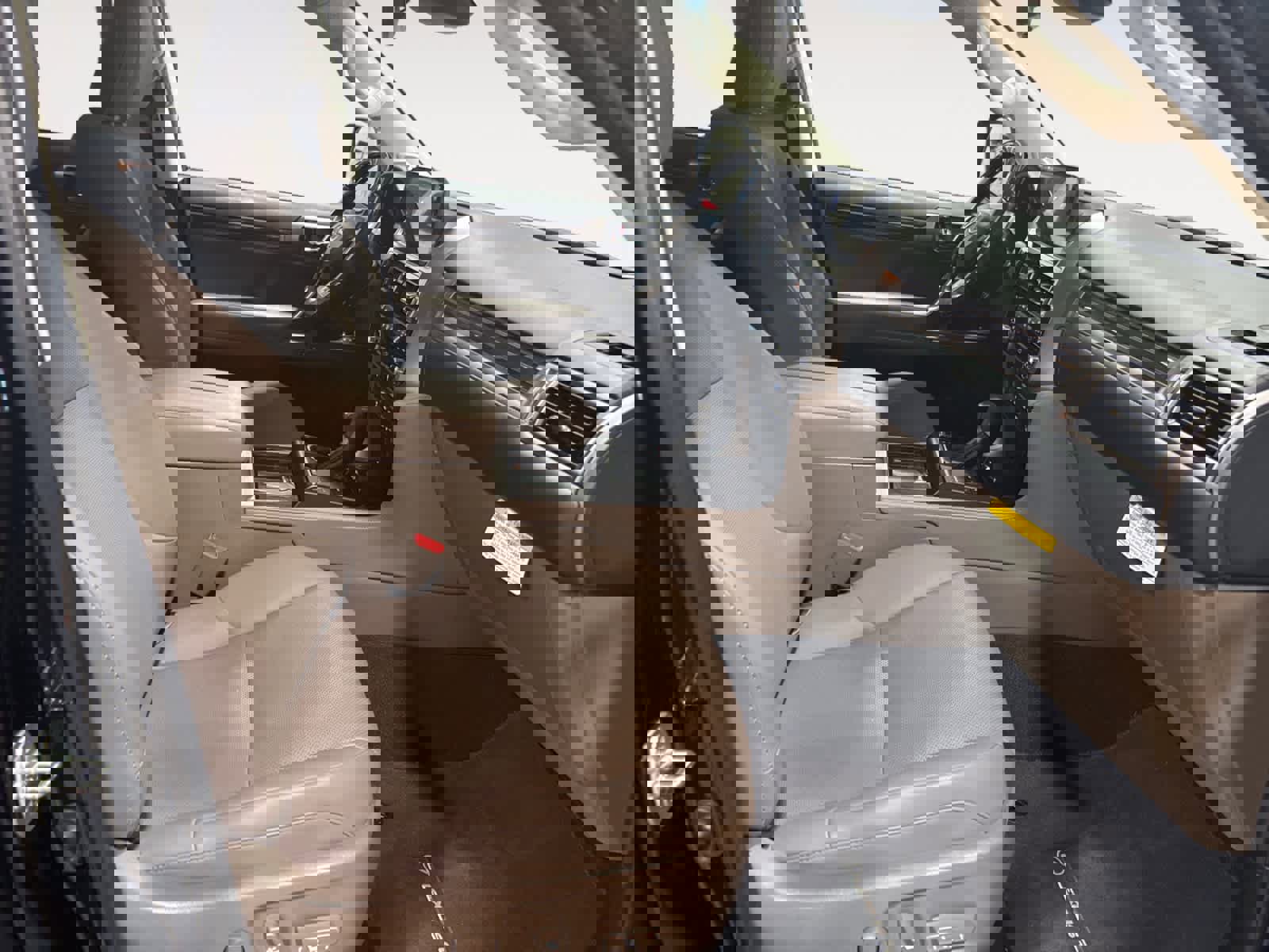 Used 2023 Lexus GX 460 Premium w/ Accessory Package image 16