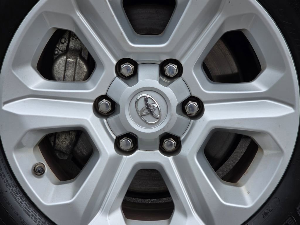 Used 2016 Toyota 4Runner SR5 Premium AWD/4WD image 23