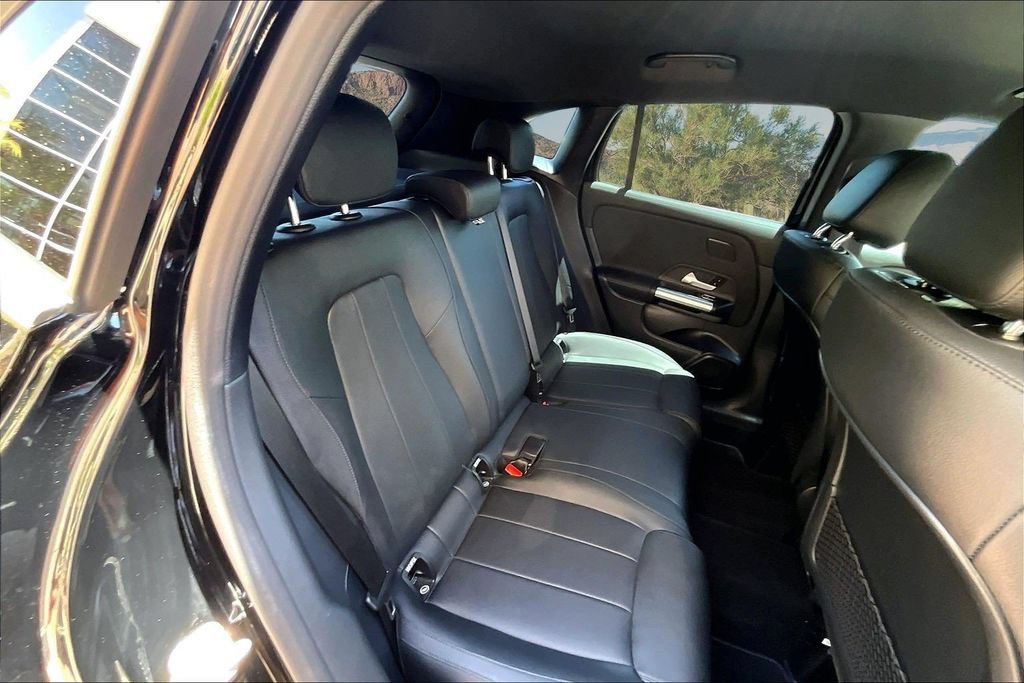 Used 2025 Mercedes-Benz GLA 250 image 27
