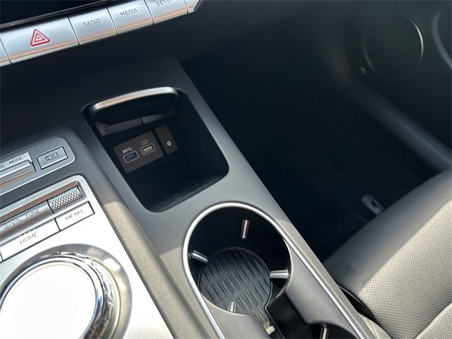 Used 2022 Genesis GV70 2.5T w/ Select Package image 25