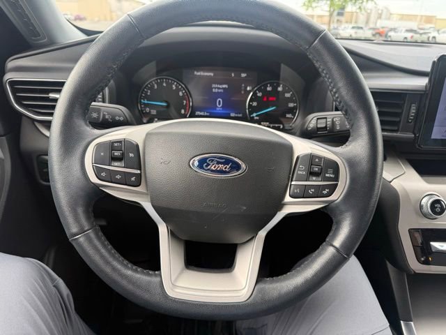Used 2023 Ford Explorer XLT w/ Equipment Group 202A AWD/4WD image 11
