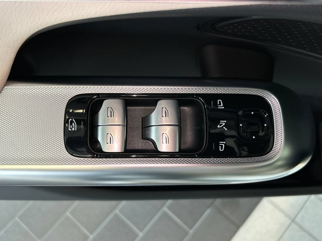 New 2027 Mercedes-Benz E 450 4MATIC Sedan image 12