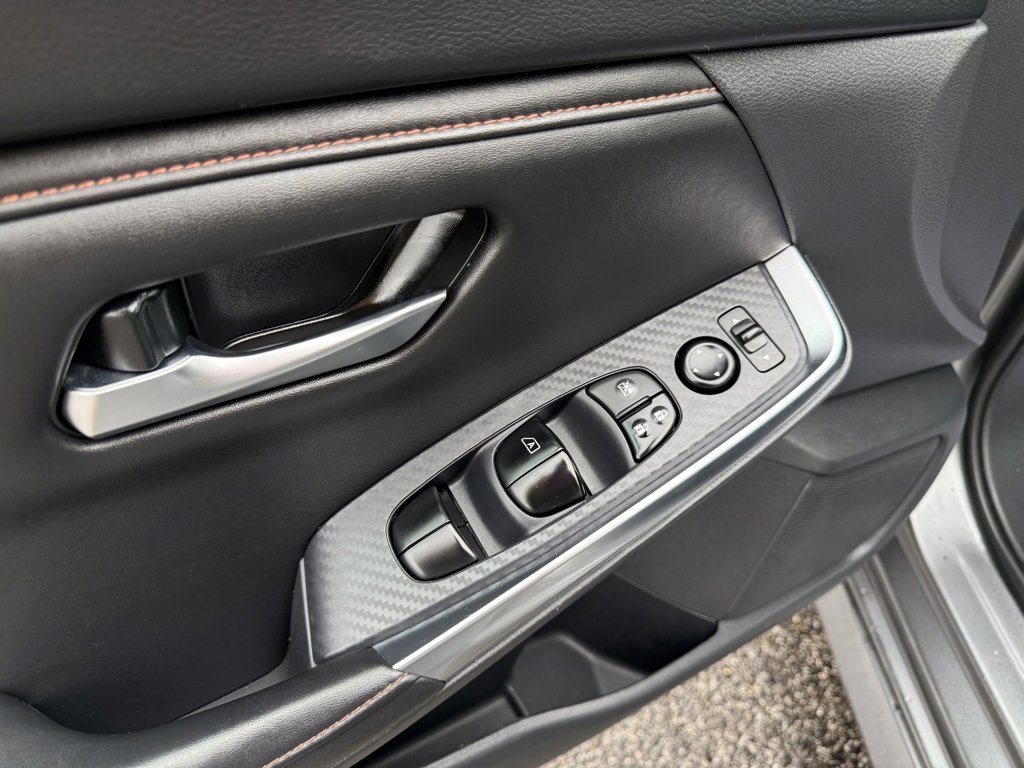 Used 2023 Nissan Sentra SR w/ Midnight Edition Package image 16