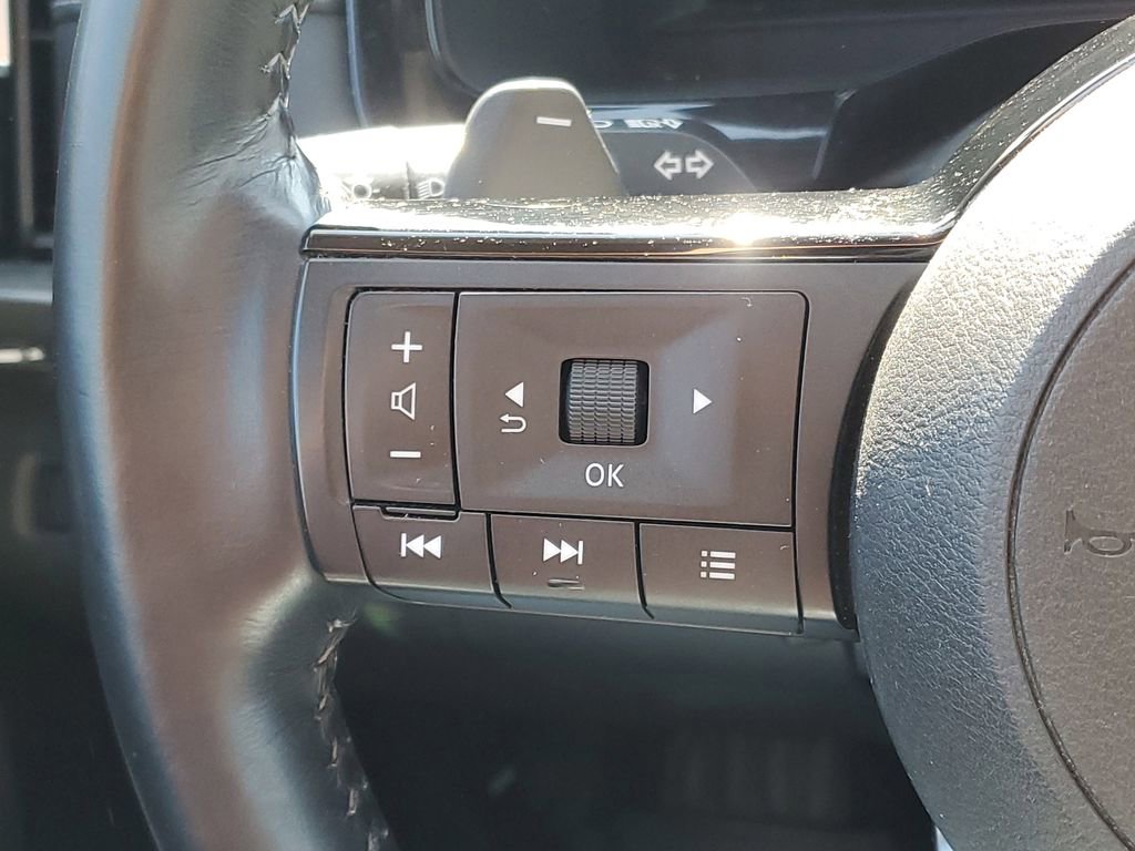 Used 2022 Nissan Pathfinder Platinum image 15