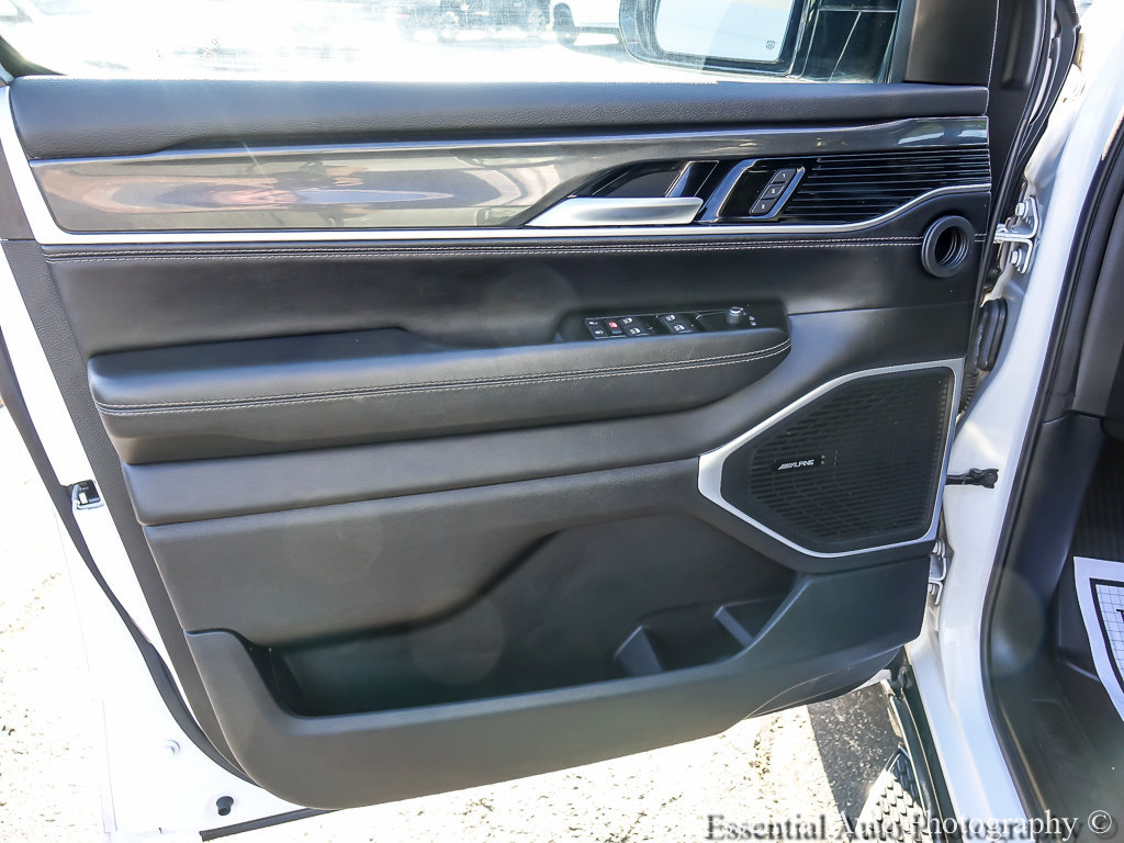 Used 2023 Jeep Wagoneer 4WD w/ Convenience Group I image 26