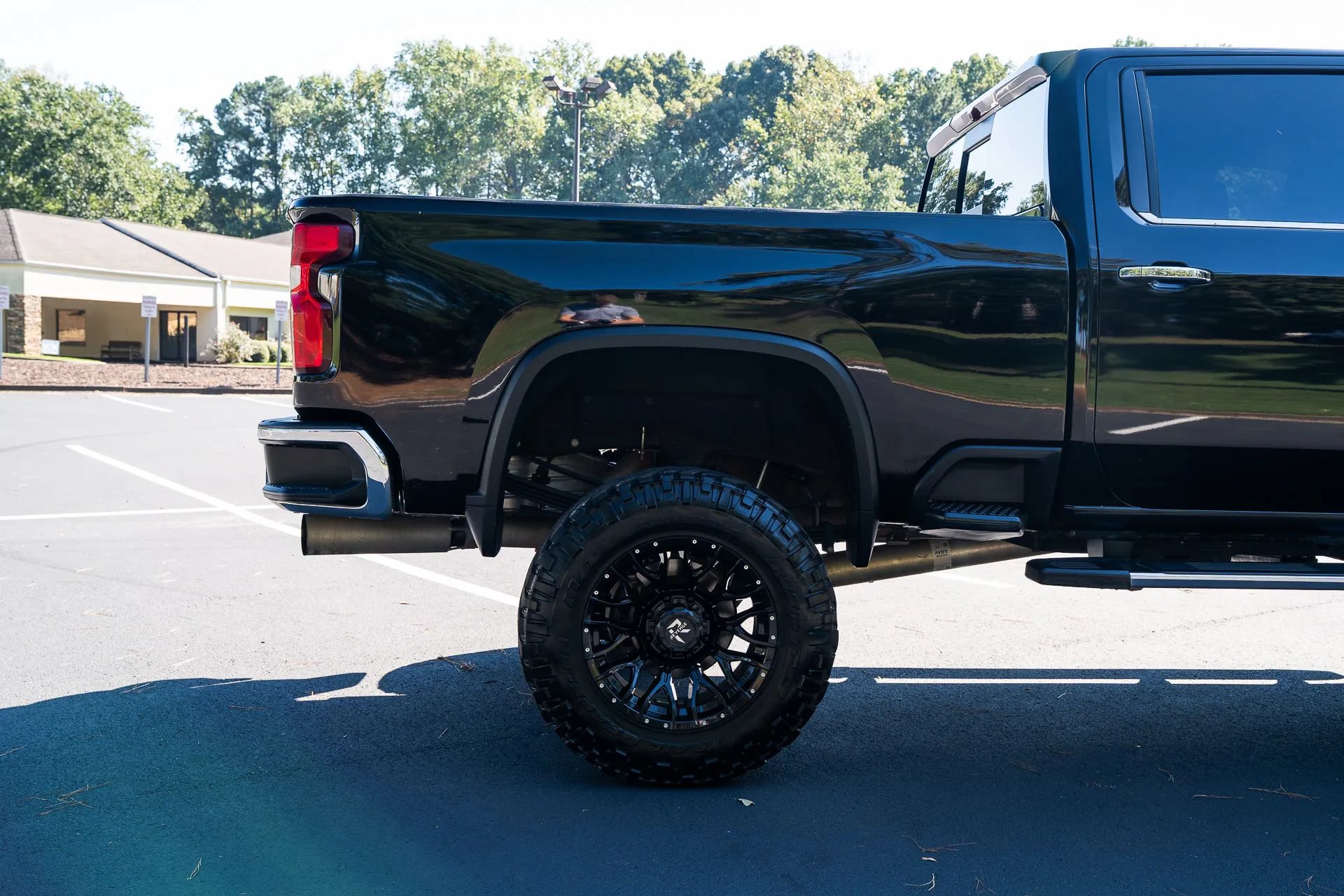 Used 2020 Chevrolet Silverado 3500 LTZ w/ LTZ Plus Package AWD/4WD image 9