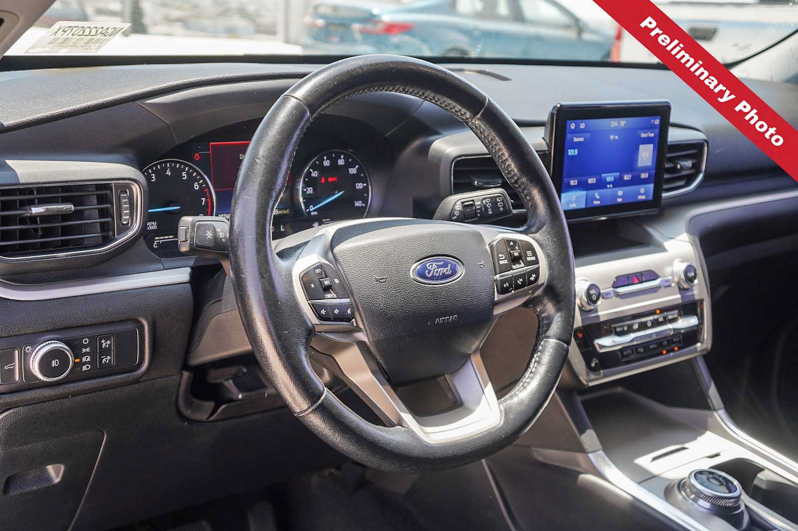 Used 2022 Ford Explorer XLT w/ Equipment Group 202A RWD image 15