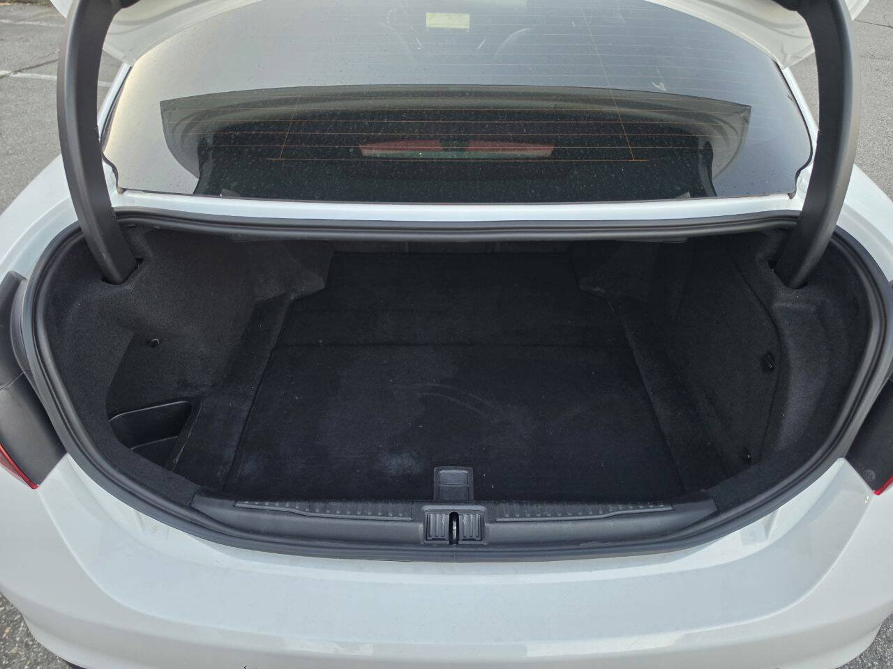 Used 2018 Alfa Romeo Giulia RWD image 32
