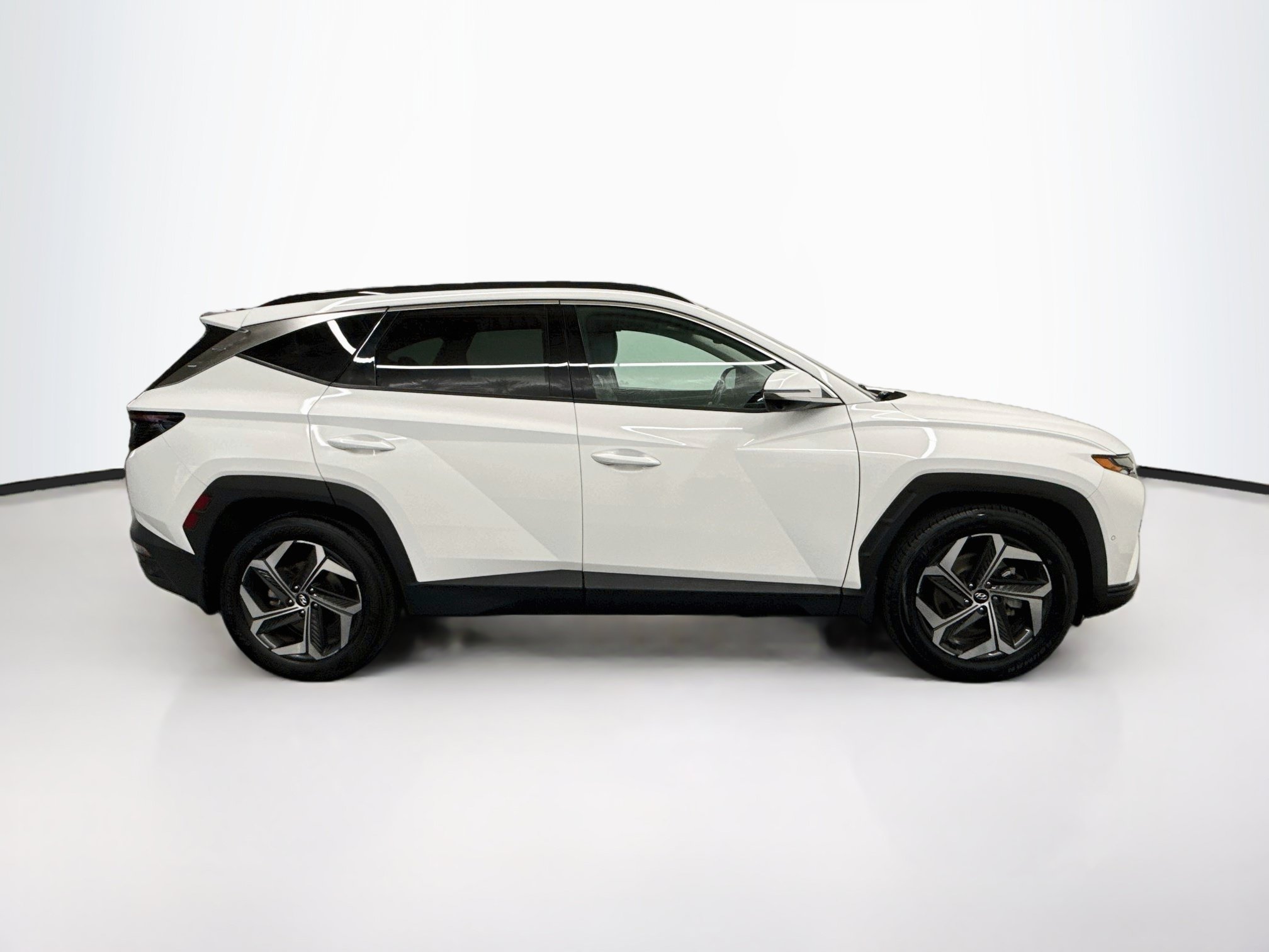 Used 2024 Hyundai Tucson Limited FWD image 10