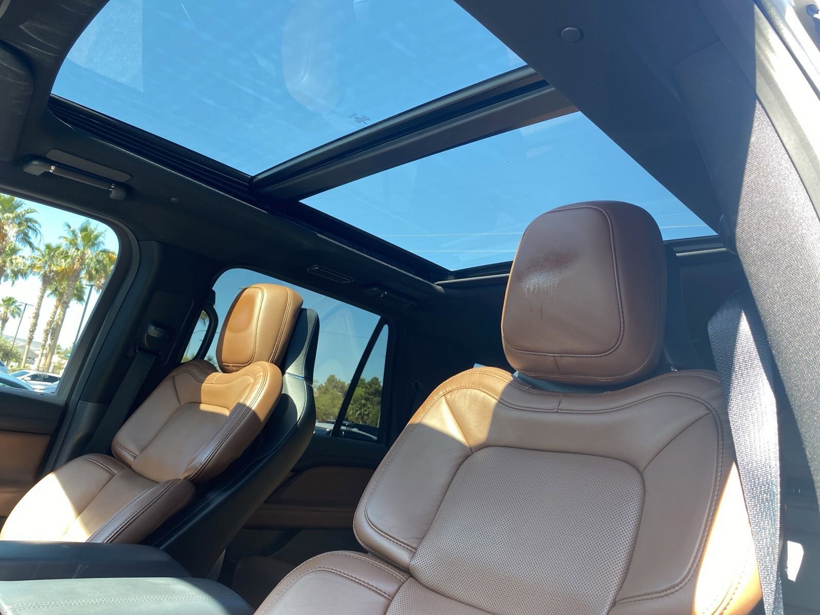 Used 2024 Lincoln Navigator L Reserve AWD/4WD image 17