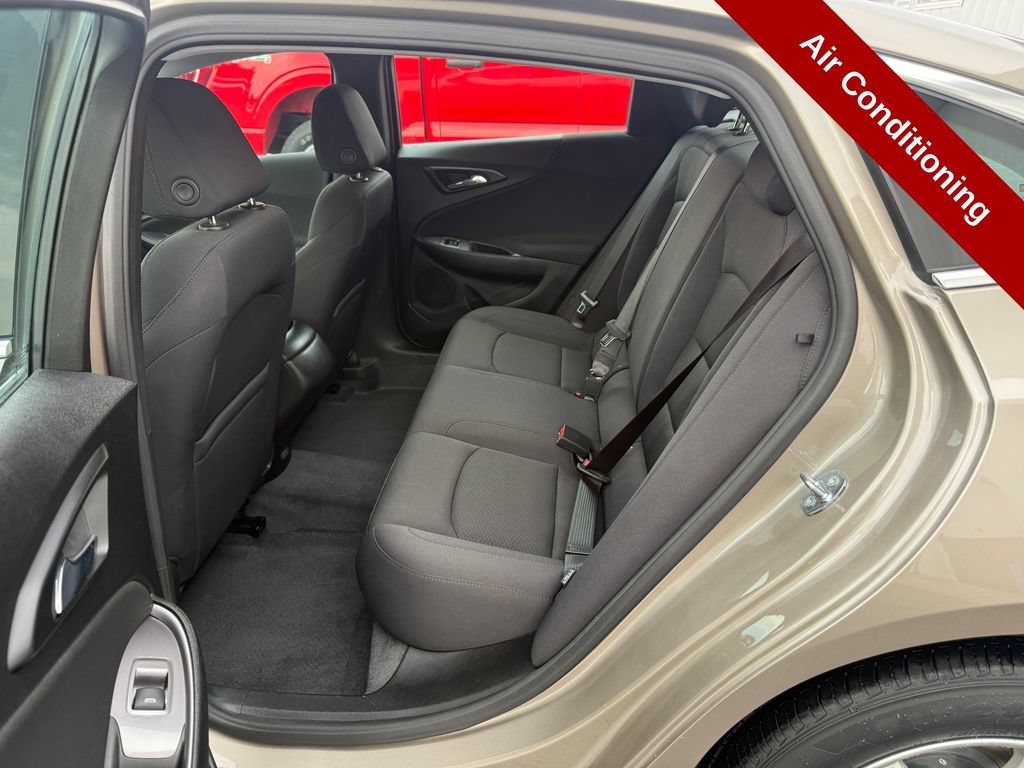 Used 2022 Chevrolet Malibu LS w/ Driver Confidence Package II FWD image 33