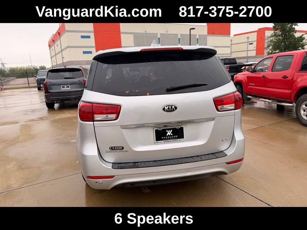 Used 2018 Kia Sedona LX FWD image 3