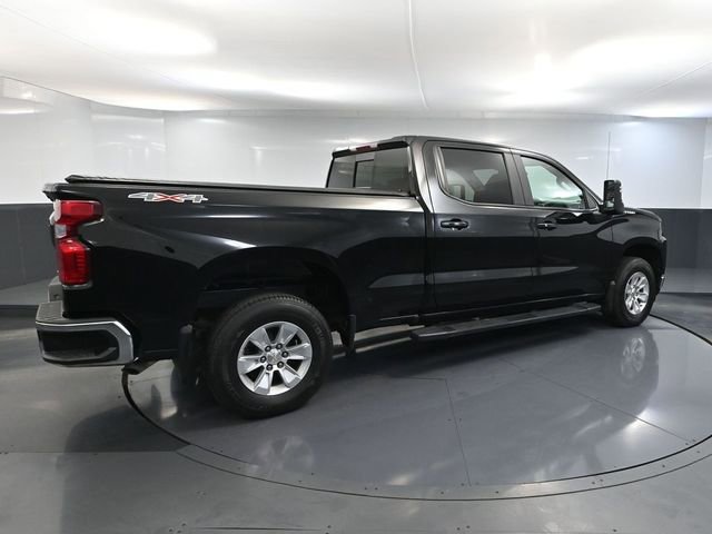 Used 2021 Chevrolet Silverado 1500 LT w/ Convenience Package II AWD/4WD image 4