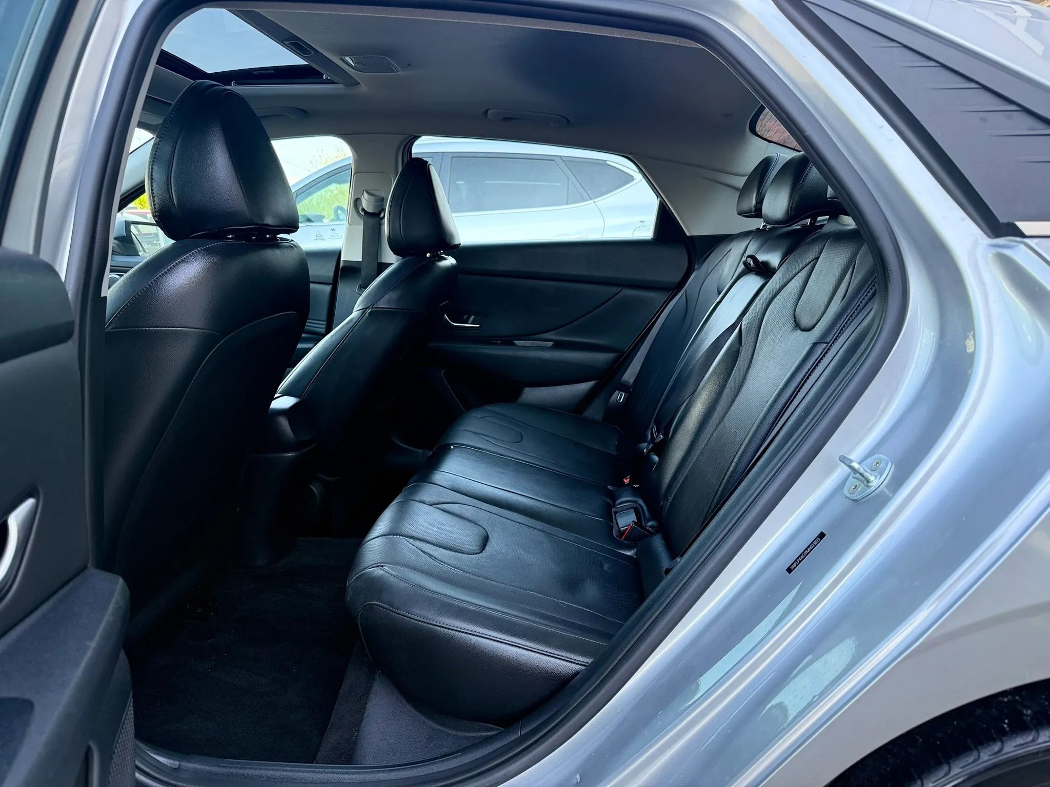 Used 2021 Hyundai Elantra Limited w/ Cargo Package FWD image 28