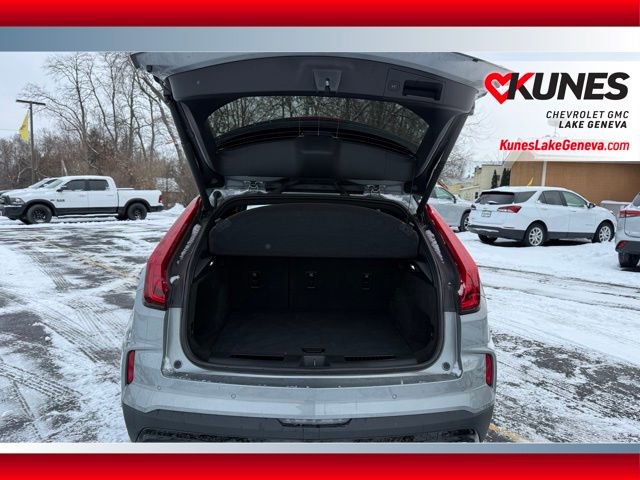 Used 2025 Cadillac XT4 Premium Luxury image 22