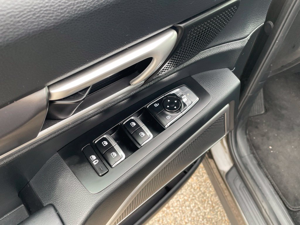 Used 2025 Kia Telluride S AWD/4WD image 18