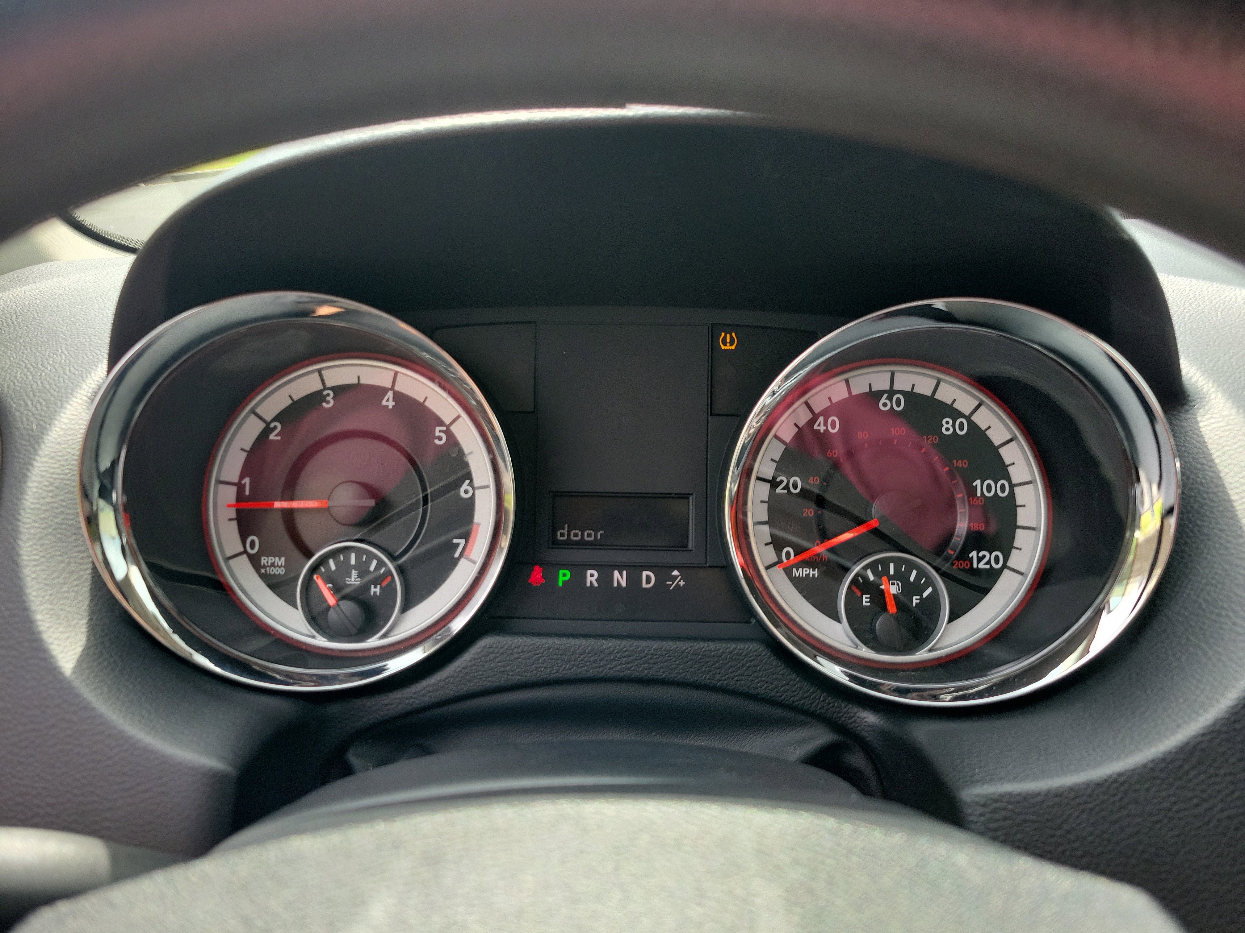 Used 2012 Dodge Grand Caravan SXT image 17