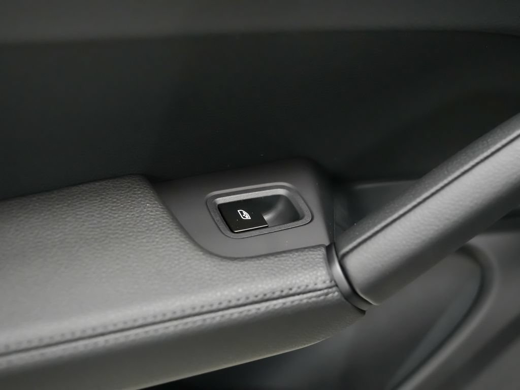New 2026 Porsche Cayenne AWD/4WD image 16