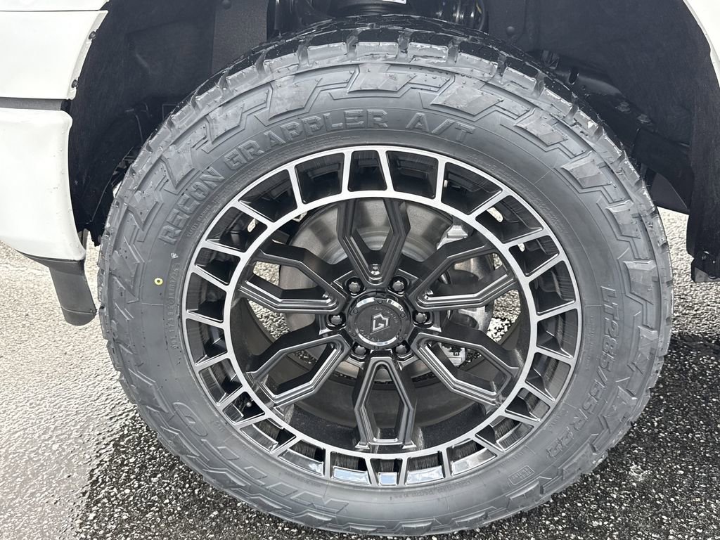 New 2026 Ford F150 XLT w/ Equipment Group 302A MID image 11