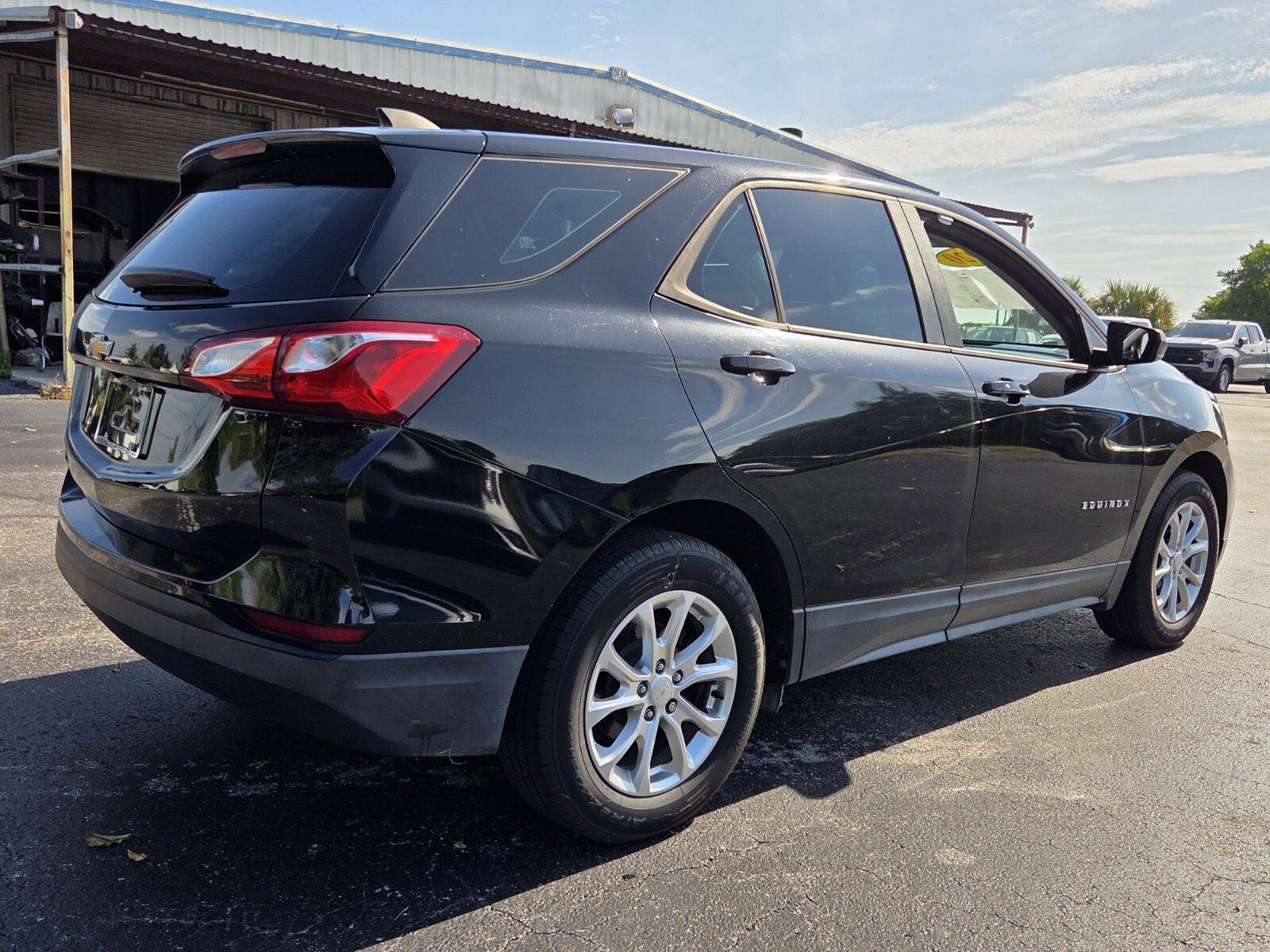Used 2020 Chevrolet Equinox LS FWD image 5