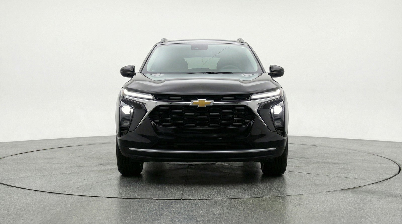 Used 2025 Chevrolet Trax LT w/ LT Convenience Package FWD image 2