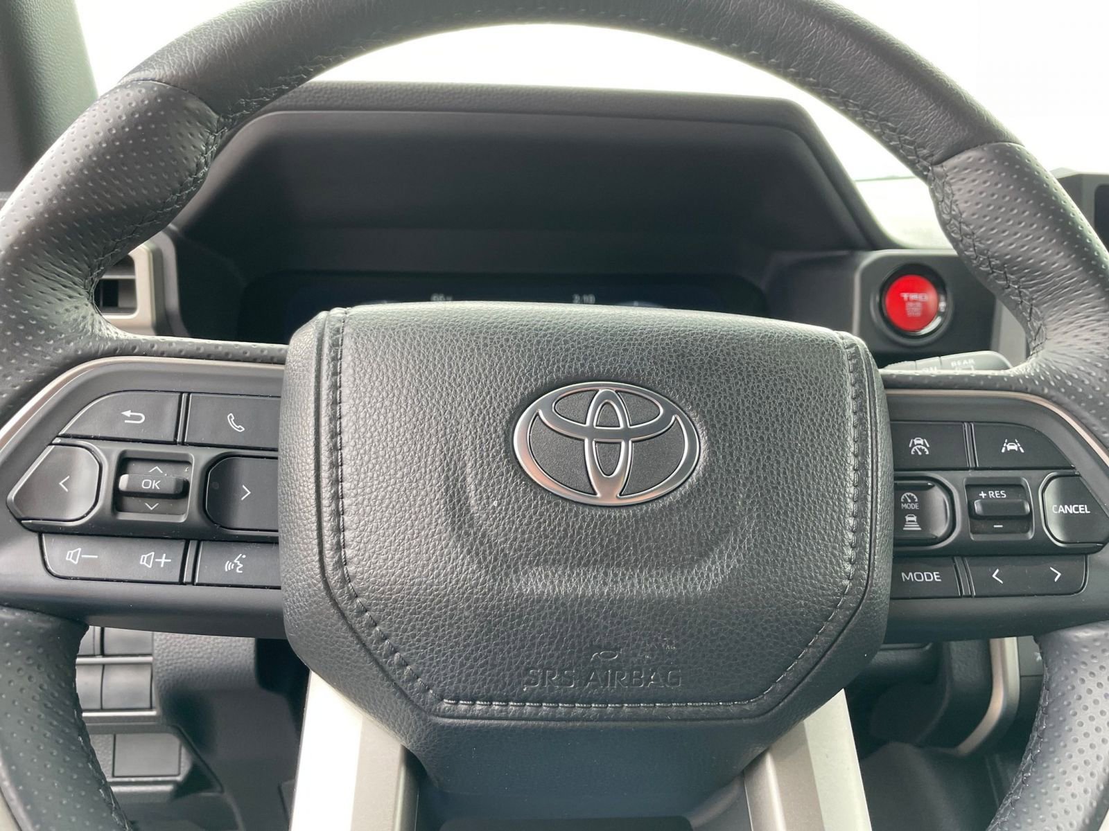 Used 2025 Toyota 4Runner TRD Off-Road image 28