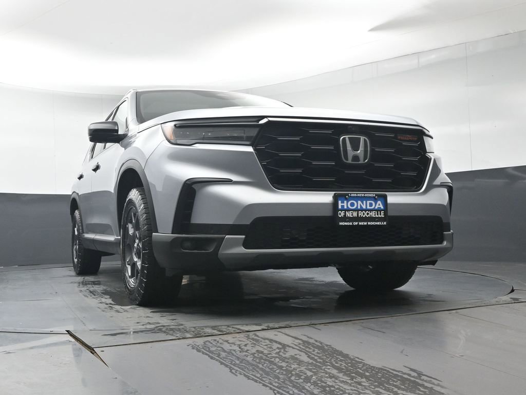 Used 2023 Honda Pilot TrailSport image 36