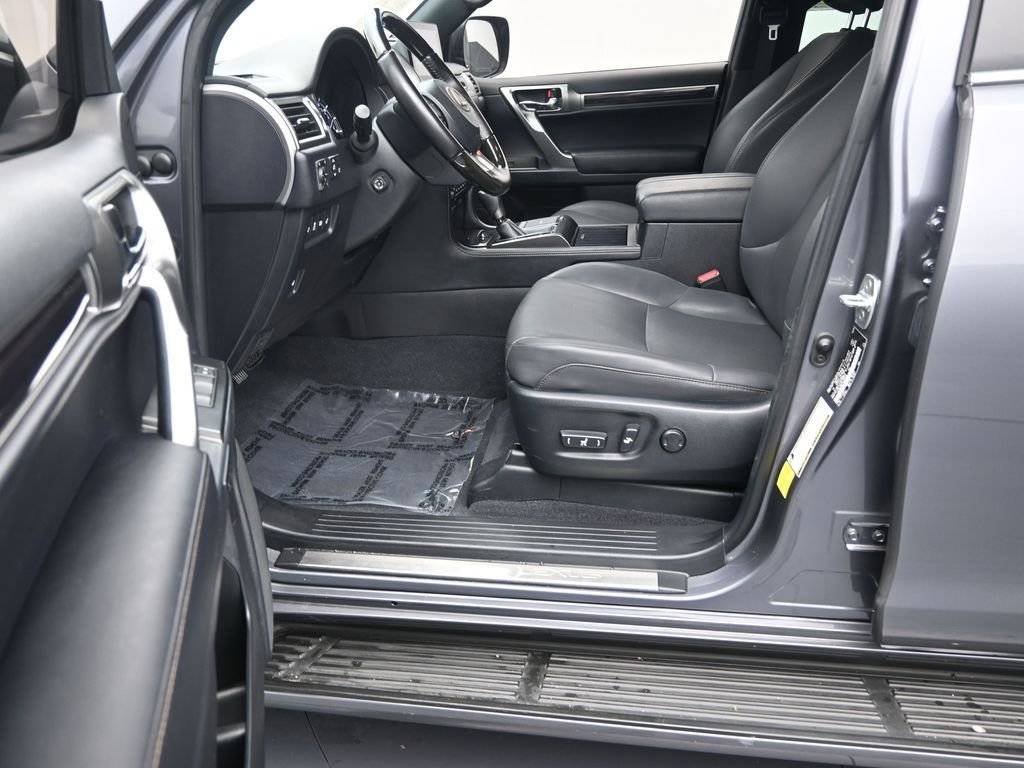 Used 2023 Lexus GX 460 Premium image 12