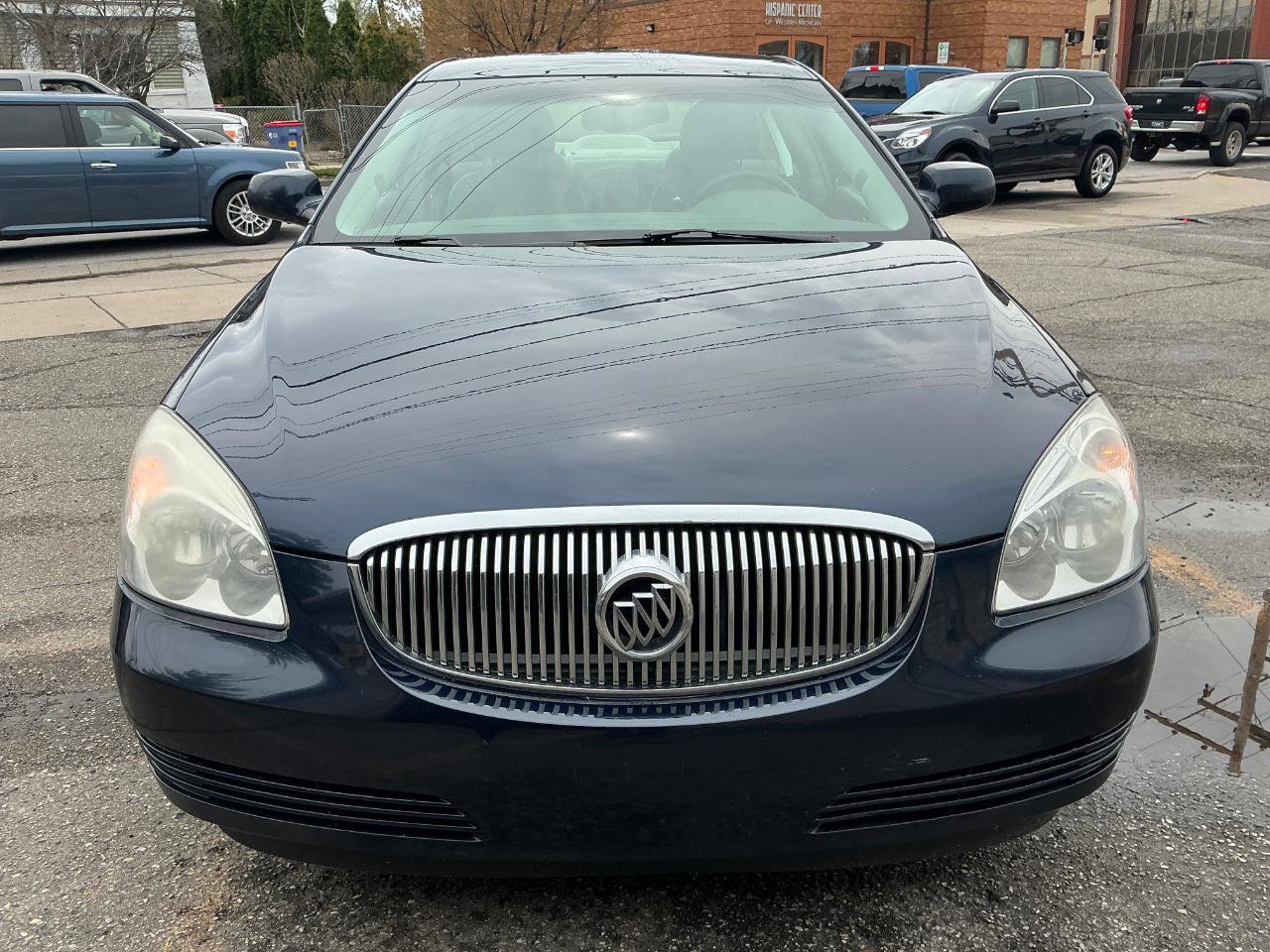Used 2009 Buick Lucerne CXL FWD image 8