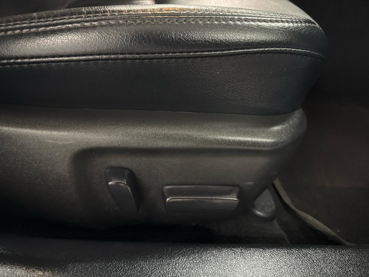 Used 2015 Toyota Avalon XLE FWD image 53