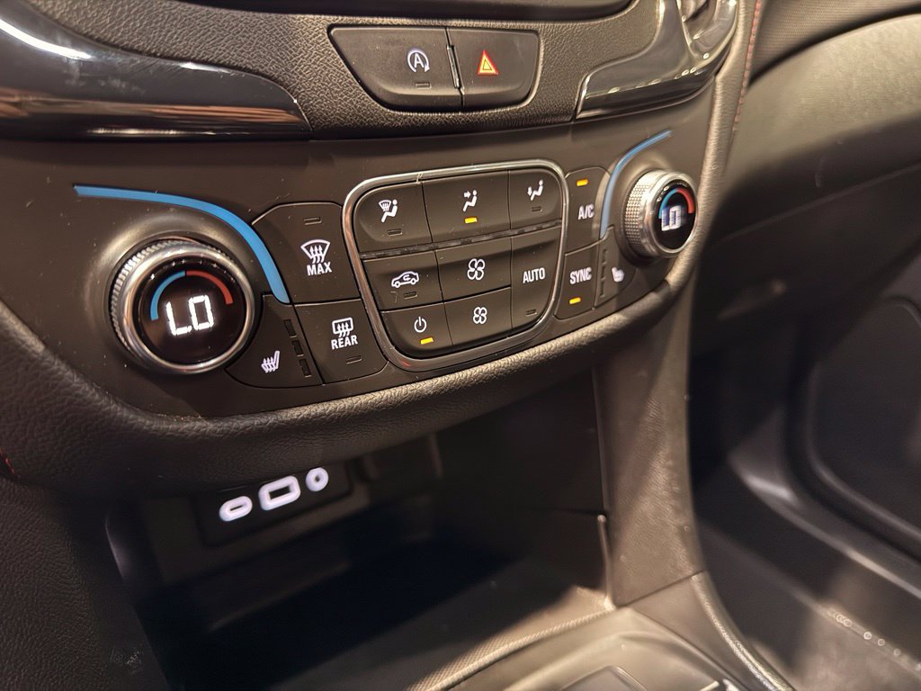 Used 2022 Chevrolet Equinox RS w/ RS Leather Package FWD image 26
