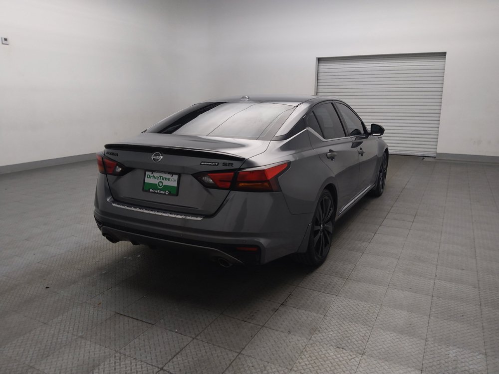 Used 2022 Nissan Altima 2.5 SR w/ Midnight Edition Package FWD image 9