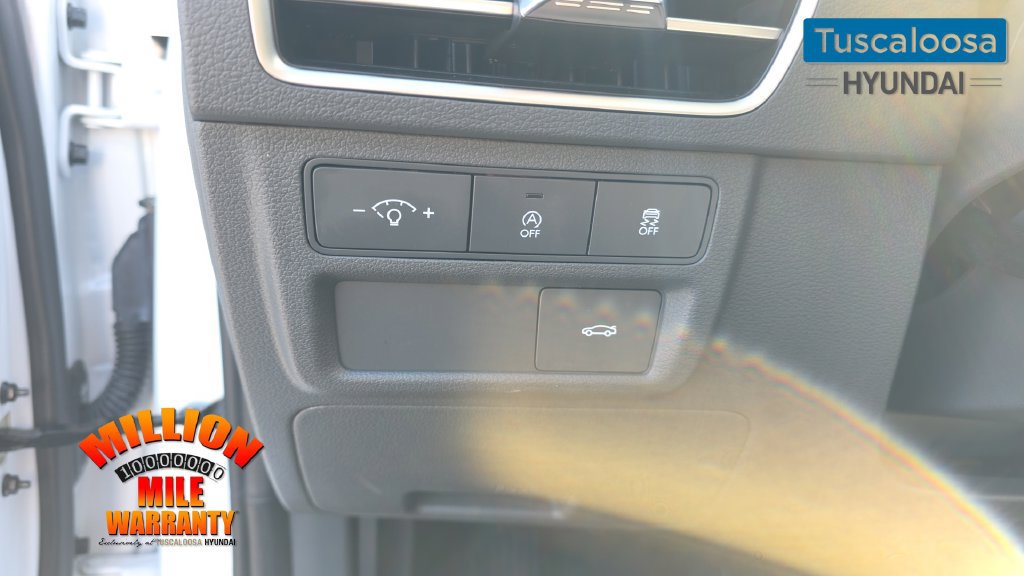 Used 2025 Hyundai Sonata SE FWD image 14