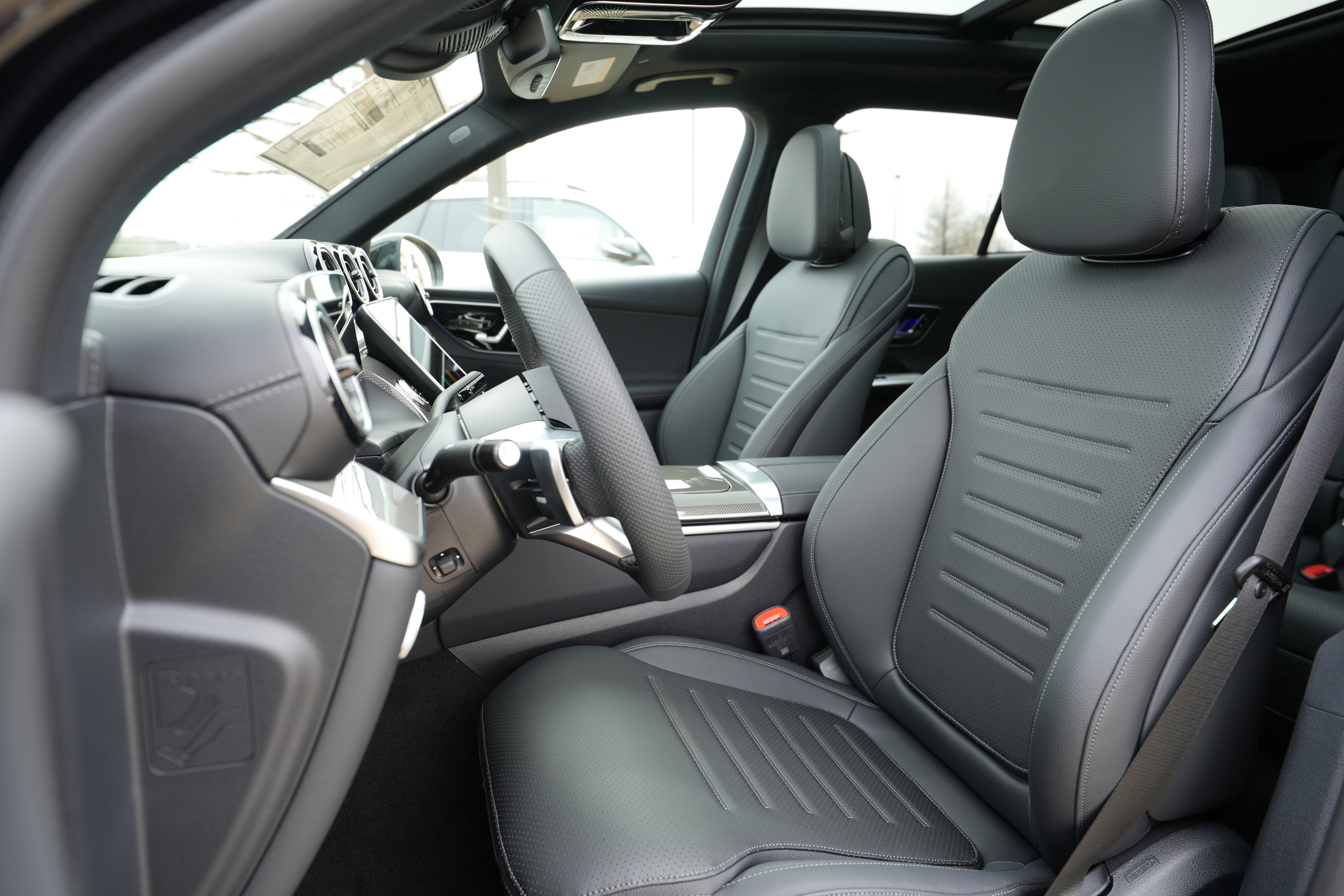 New 2026 Mercedes-Benz GLC 300 4MATIC image 34