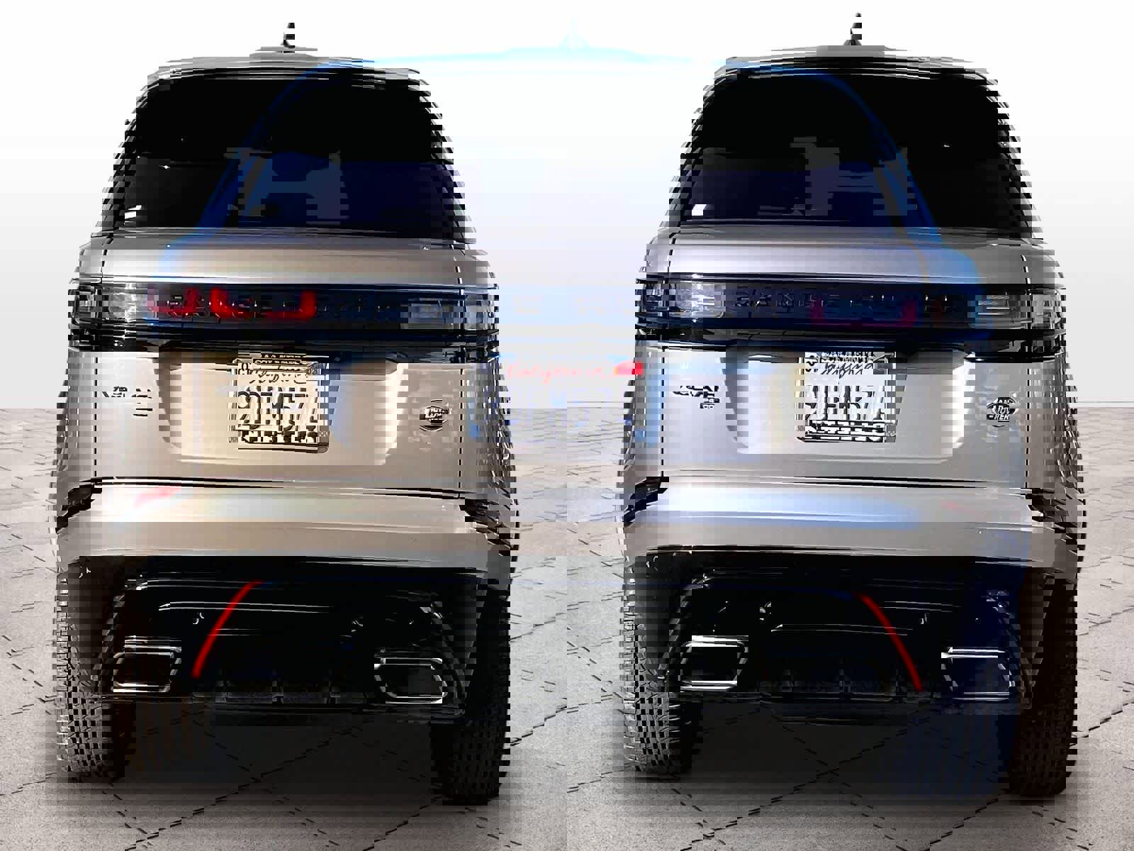 Used 2022 Land Rover Range Rover Velar R-Dynamic HSE image 5