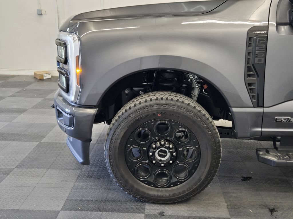New 2026 Ford F250 Lariat w/ Black Appearance Package AWD/4WD image 9