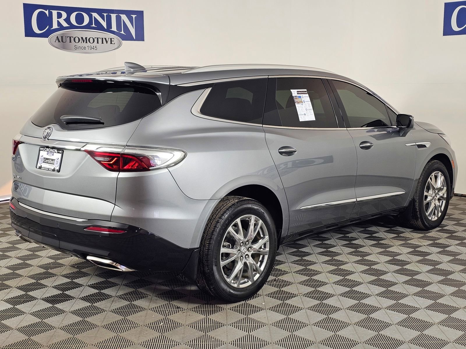 Used 2024 Buick Enclave Essence w/ Experience Buick Package image 6