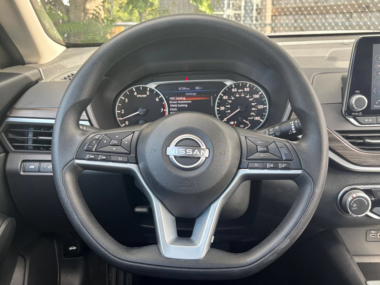 Used 2025 Nissan Altima 2.5 SV FWD image 25