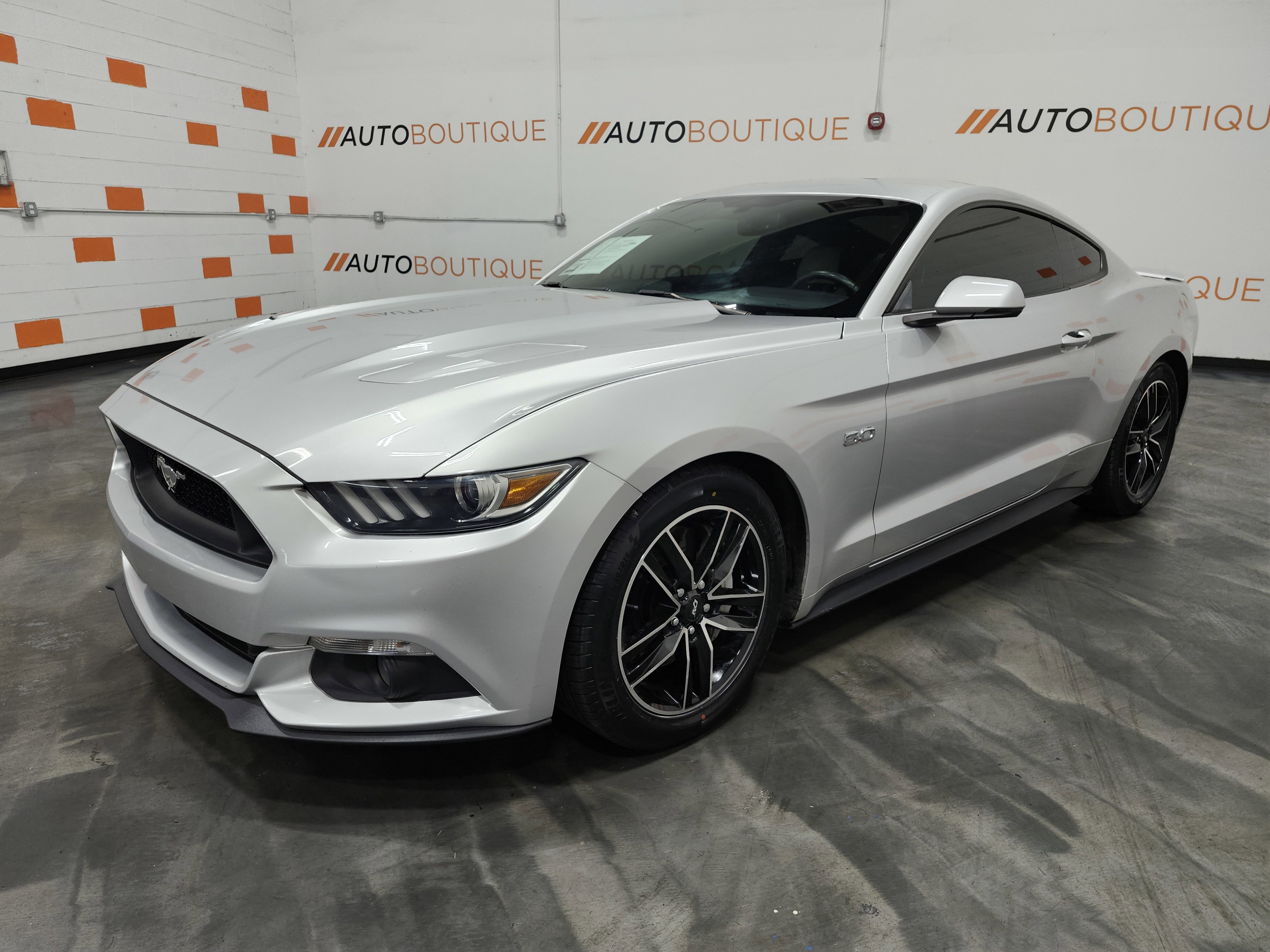 Used 2015 Ford Mustang GT Premium image 13