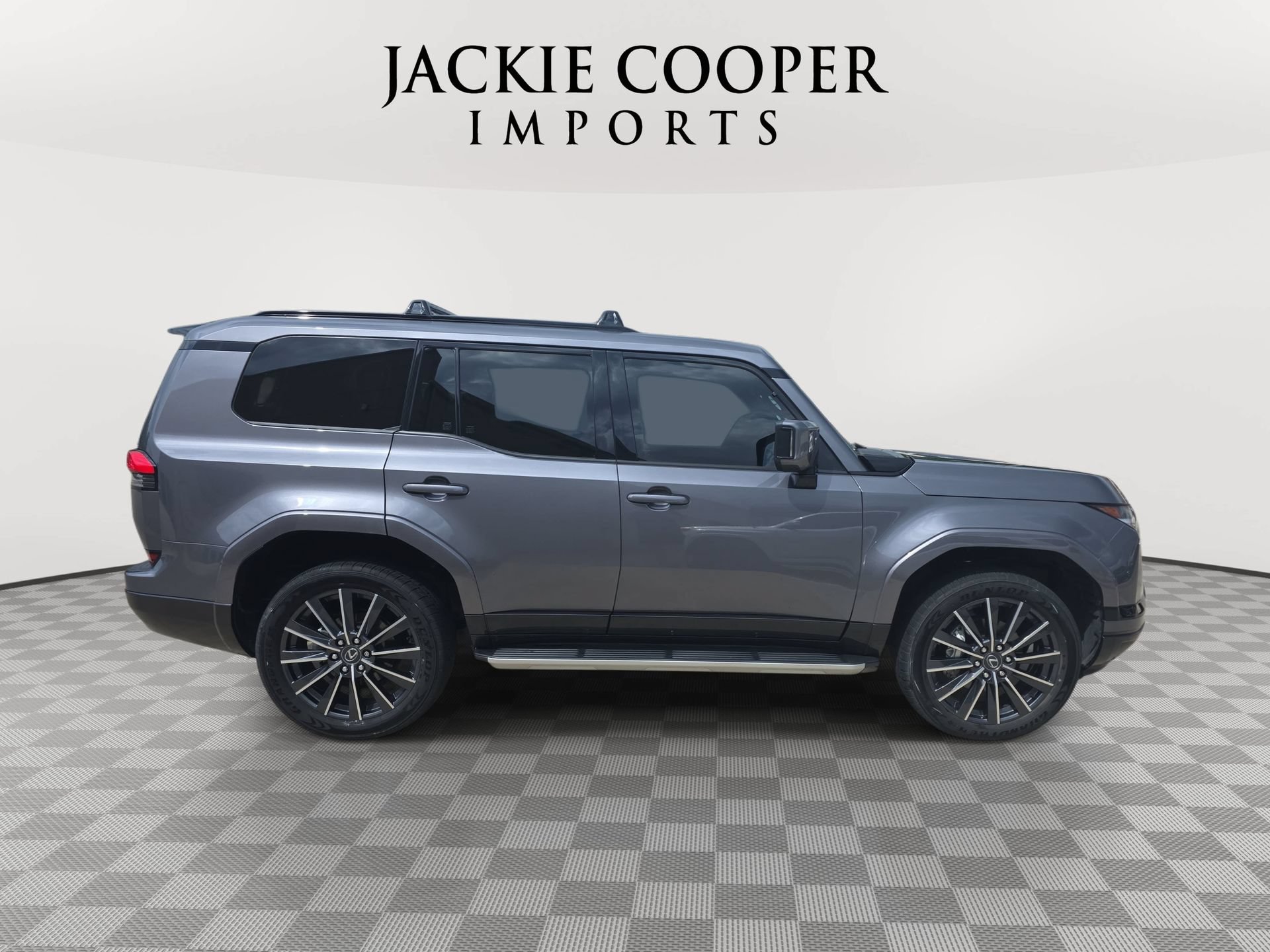 Used 2024 Lexus GX 550 w/ Accessory Package (Z1) AWD/4WD image 4