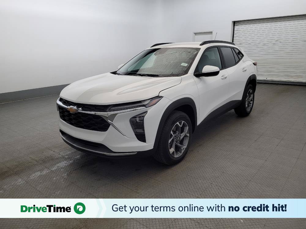 Used 2025 Chevrolet Trax LT