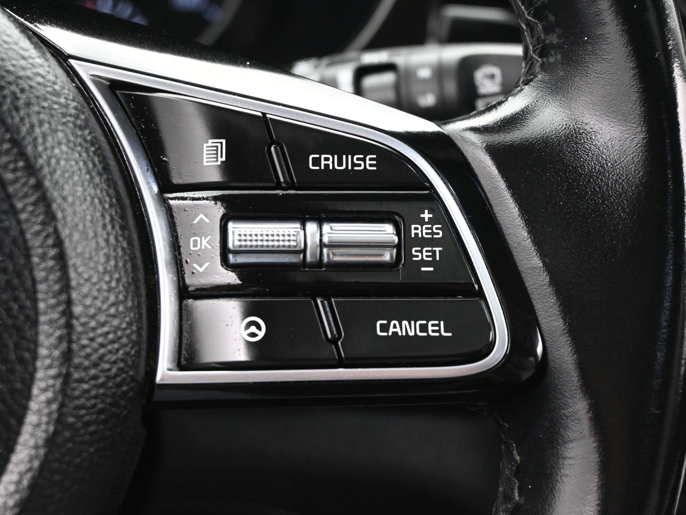 Used 2022 Kia Seltos EX image 38