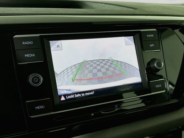 Certified 2022 Volkswagen Taos S AWD/4WD image 15