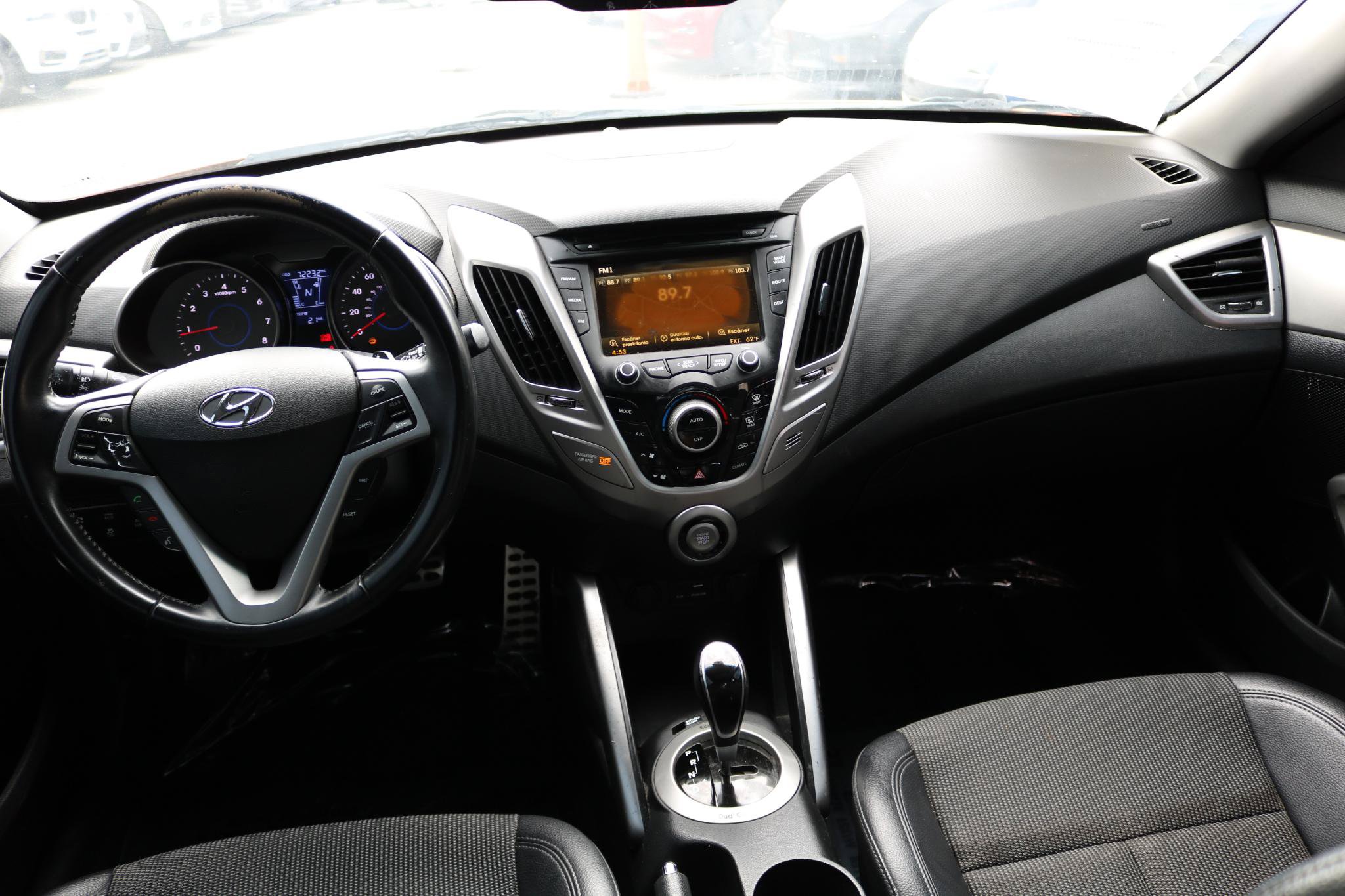 Used 2015 Hyundai Veloster w/ Option Group 03 FWD image 40