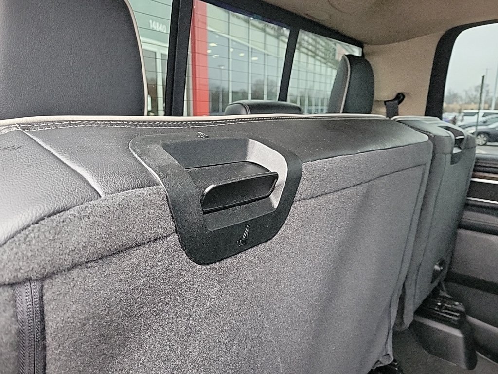 Used 2020 RAM 1500 Laramie AWD/4WD image 16